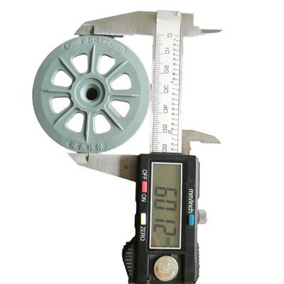 Anclas plásticas del aislamiento del artículo los 5.0cm del multicolor